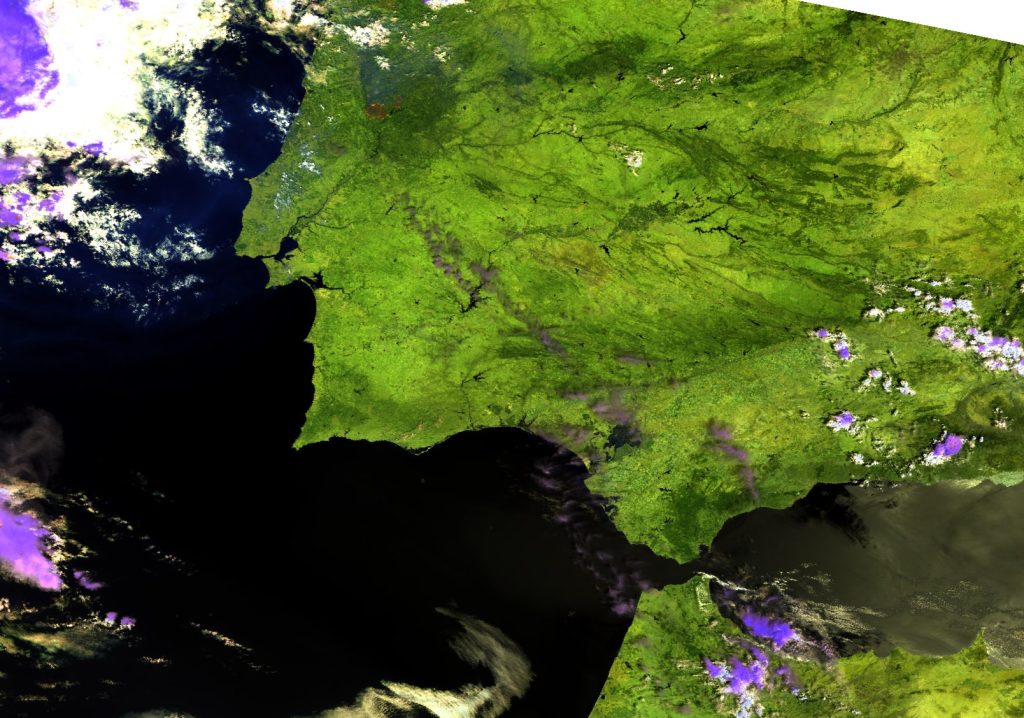 A forest fire in Portugal’s Pedrógão Grande region, imaged by Sentinel-3’s Sea and Land Surface Temperature Radiometer on 18 June 2017, showing the extent of the burnt area.